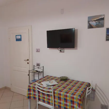 Grazioso Monolocale Διαμέρισμα Μπελάτζιο